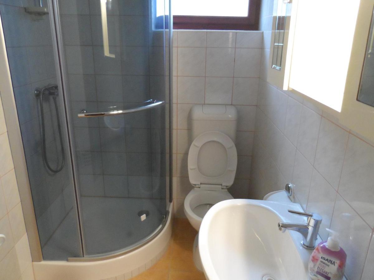 Apartman Berki Heviz Exterior foto